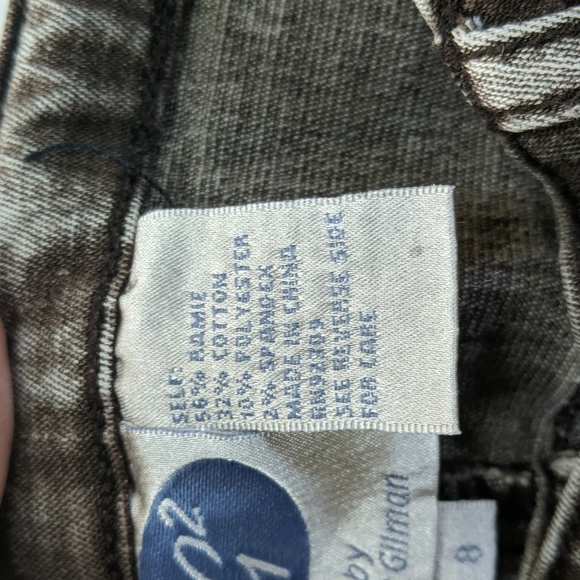 DG2 by Diane Gilman light brown studded cropped jeans. Sz 8 - Picture 7 of 12